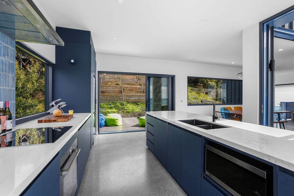 Kitchen and garden outlook
