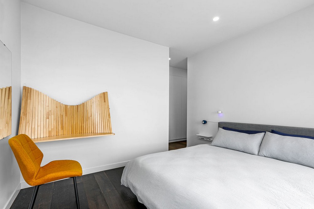 Bedroom details