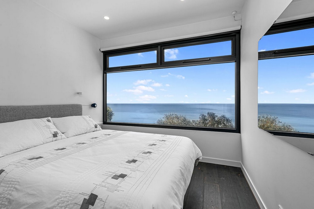 Wake up to the ocean